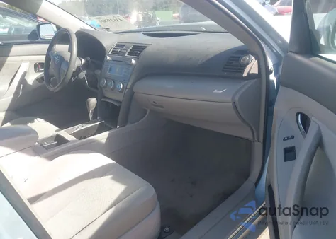 2009 Toyota Camry Le z USA, uszkodzony, nr VIN 4T4BE46K09R081437